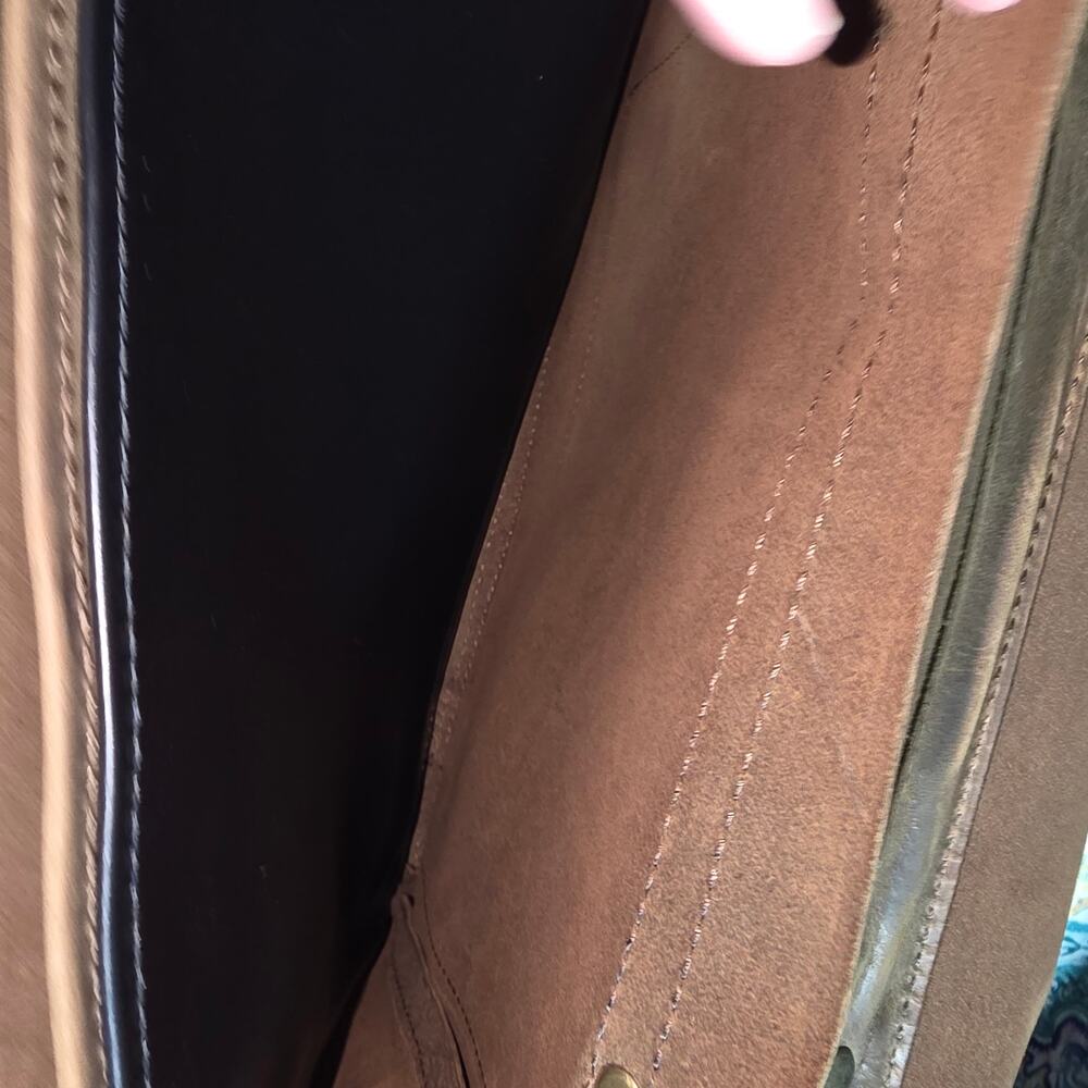 UNIVERSE FULL GRAIN LEATHER LAPTOP MESSENGER BAG (NO STRAP) - Picture 5 of 10
